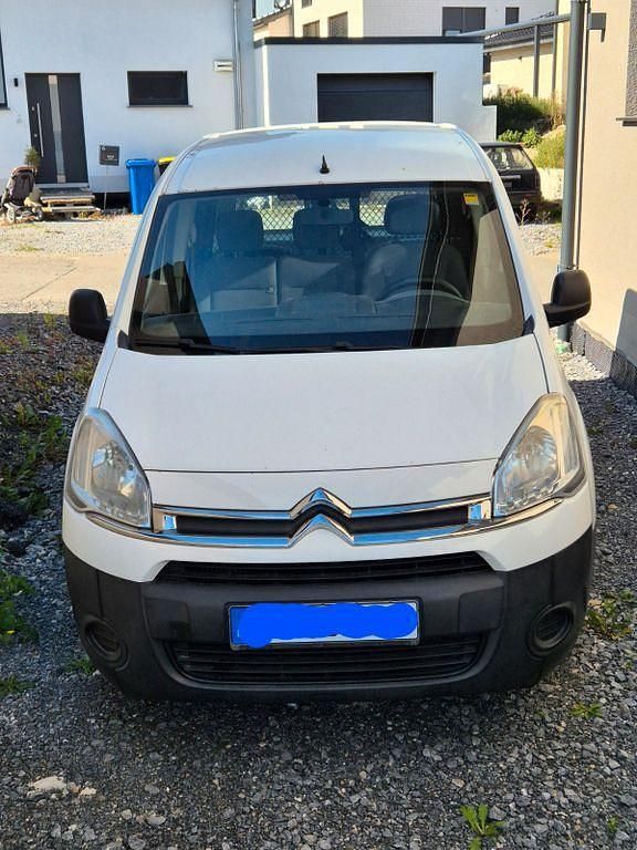 Weiß Gebraucht 2012 Citroën Berlingo Van / Kleinbus | 4.200 € (Superpreis) - Bild 1/4