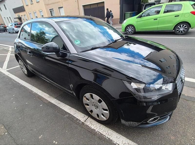 Second-hand Audi A1 86 CP (63 kW) 2014 Negru Hatchback