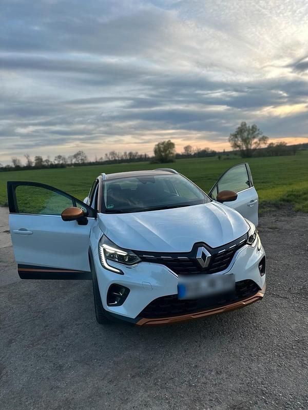 Gebraucht Renault Captur 154 PS (113 kW) 2020 Weiß SUV