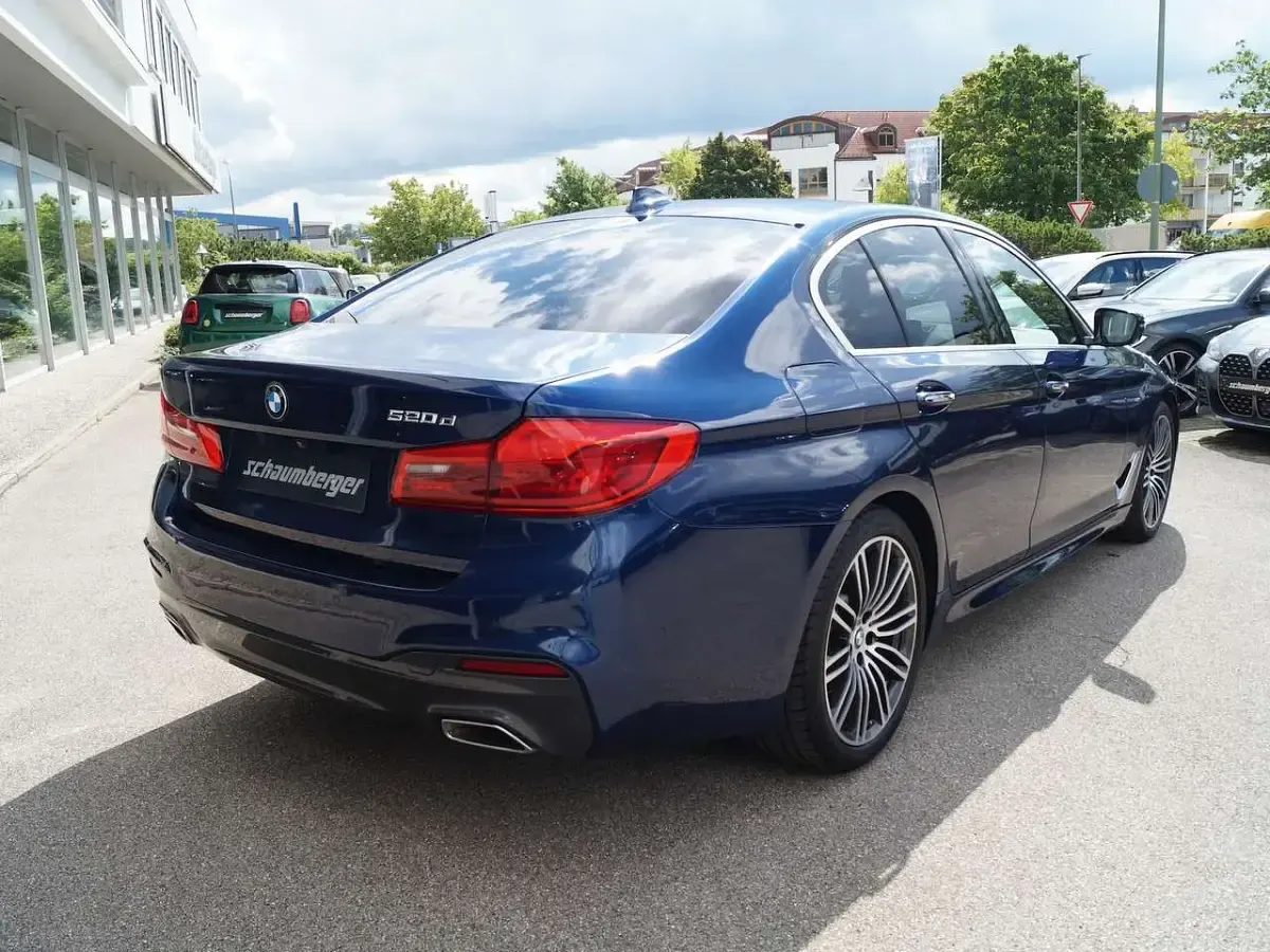 Gebraucht BMW 520 M Sport 190 PS (139 kW) 2018 Mediterranblau Limousine
