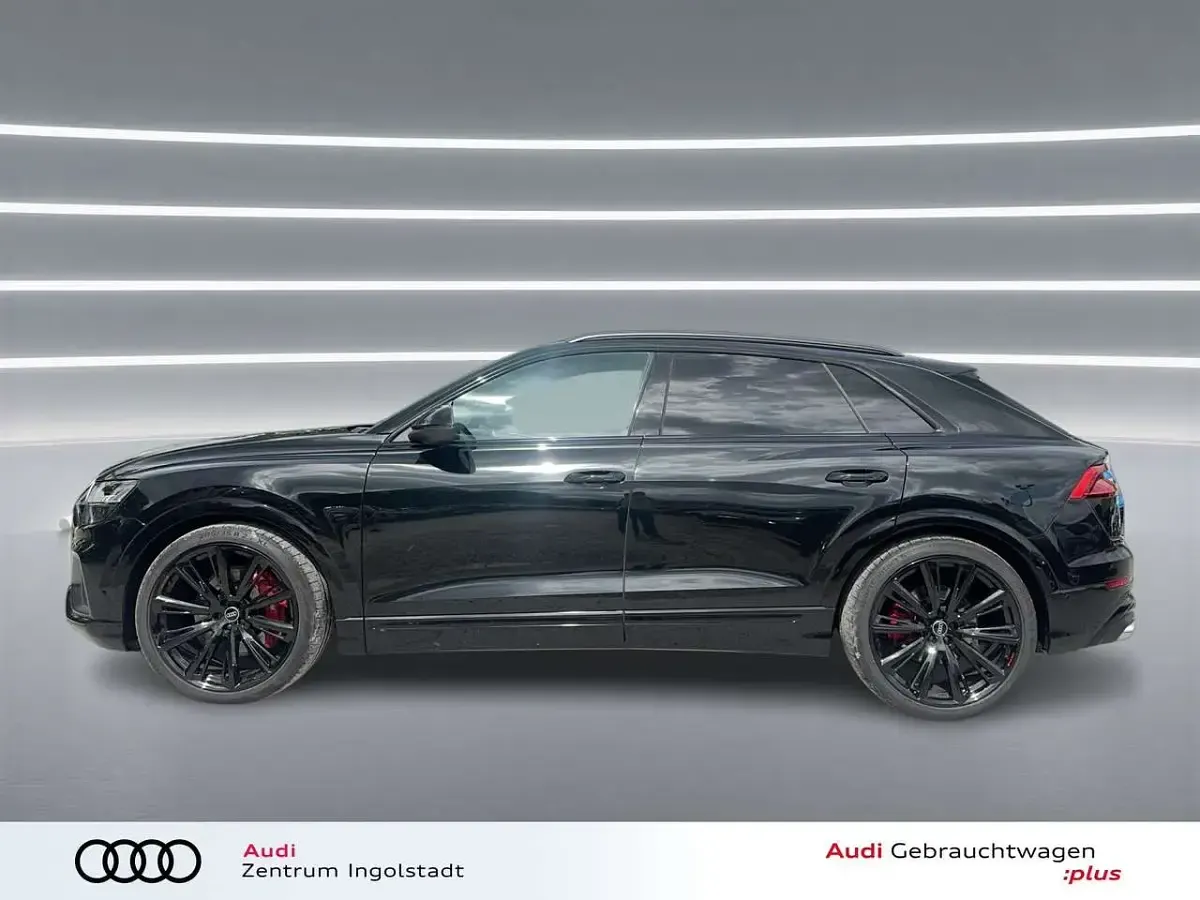 Gebraucht Audi SQ8 Ambiente 507 PS (372 kW) 2023 Mythosschwarz metallic SUV