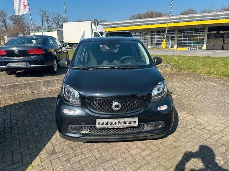 Gebraucht Smart ForFour Basis 71 PS (52 kW) 2019 Schwarz Kleinwagen