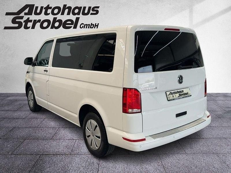 Usado VW Multivan Family 150 HP (110 kW) 2021 Branco Monovolume