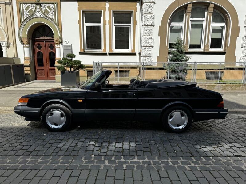 Schwarz Gebraucht 1988 Saab 900 Cabriolet Cabrio | 17.900 € - Bild 1/4