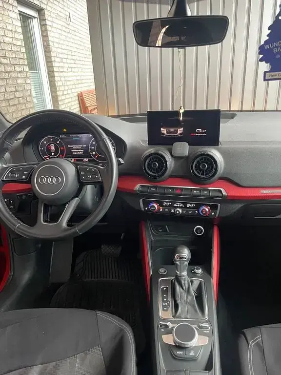 Gebraucht Audi Q2 Sport 116 PS (85 kW) 2019 Orange SUV