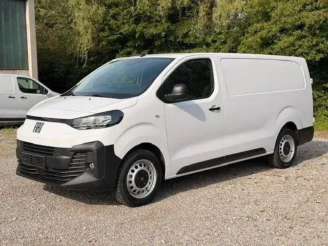 Gebraucht Fiat Scudo 177 PS (130 kW) 2025 Weiß Van
