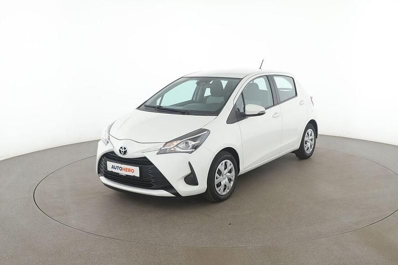 Weiß Gebraucht 2019 Toyota Yaris Comfort Limousine | 11.440 € (Fairer Preis) - Bild 1/3