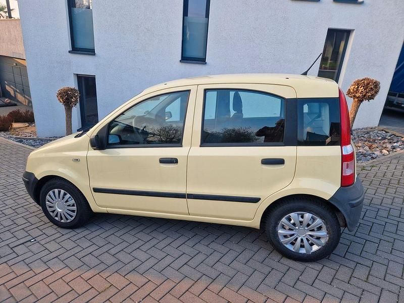 Gebraucht Fiat Panda 54 PS (39 kW) 2009 Gelb Kleinwagen