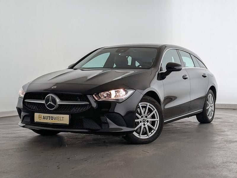 Gebraucht Mercedes CLA250e Shooting Brake 218 PS (160 kW) 2022 Schwarz Kombi