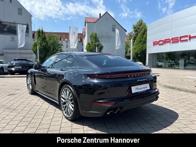Gebraucht Porsche Panamera 470 PS (345 kW) 2025 Schwarz Kleinwagen