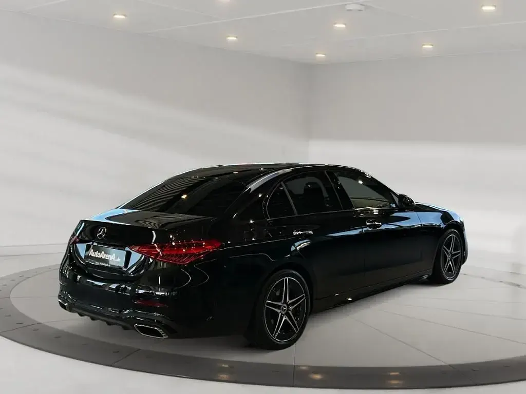 Gebraucht Mercedes C300 AMG 265 PS (194 kW) 2025 Schwarz Limousine
