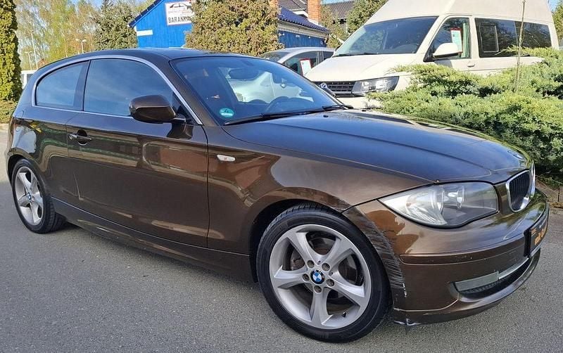 Second-hand BMW 118 Performance 143 CP (105 kW) 2010 Maro Hatchback