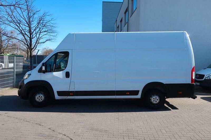 Gebraucht Peugeot Boxer Premium 140 PS (102 kW) 2022 Weiß Van