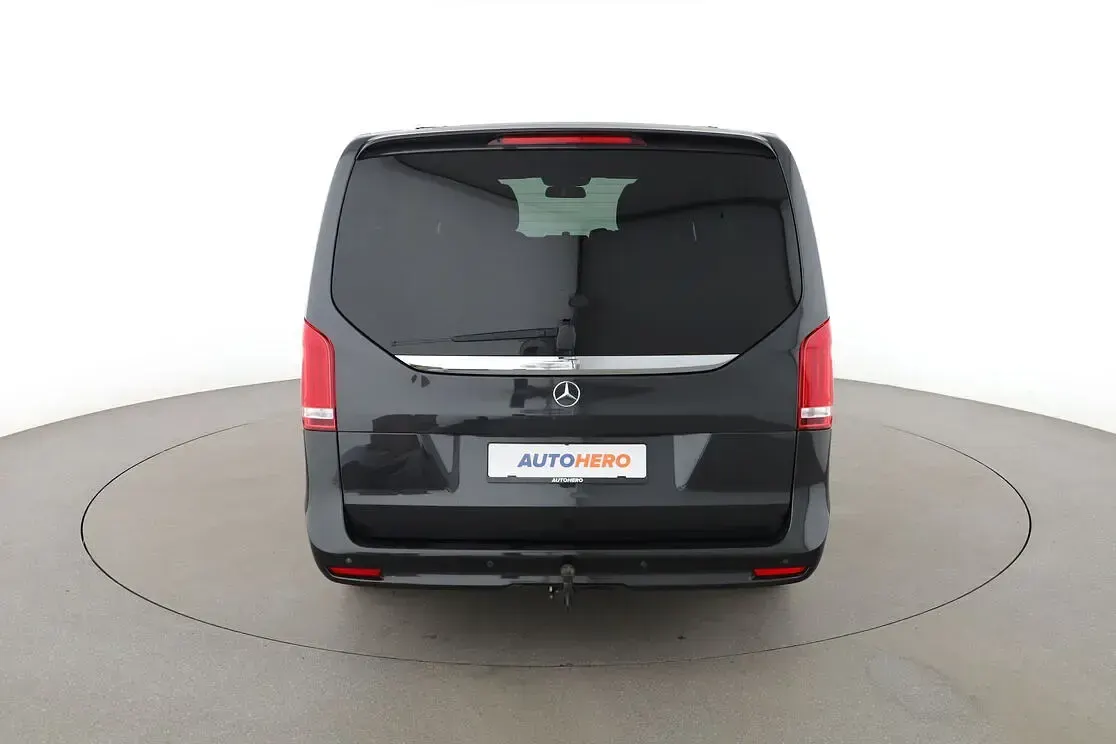 Gebraucht Mercedes V300 Edition 237 PS (174 kW) 2023 Grau Van / Kleinbus