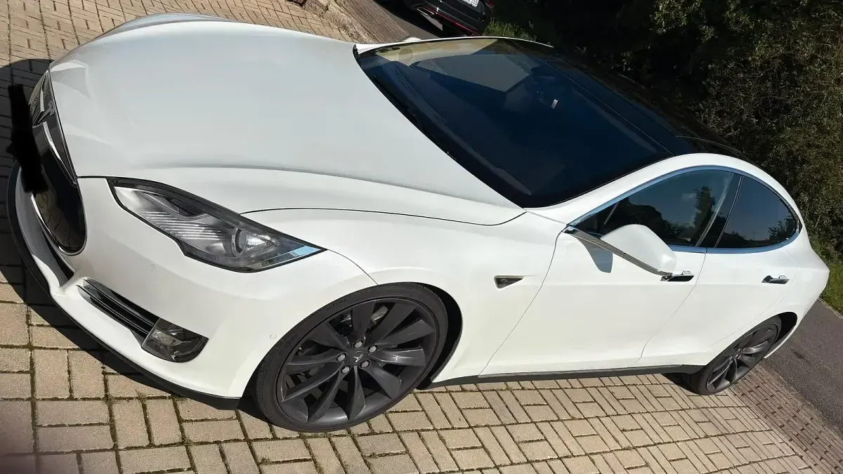 Second-hand Tesla Model S 386 kW (525 CP) 2015 Alb Hatchback