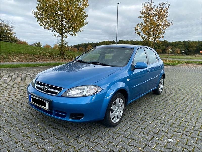 Blau Gebraucht 2004 Chevrolet Lacetti Limousine | 2.850 € - Bild 1/4