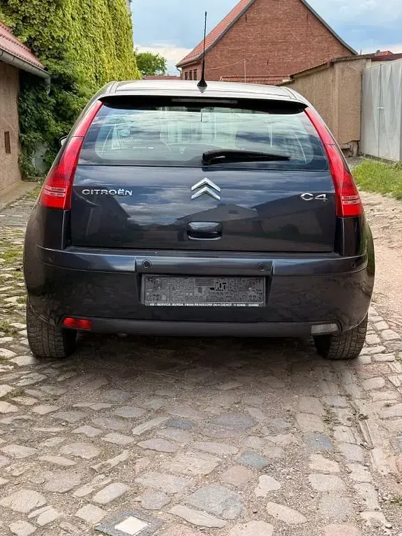 Używany Citroën C4 120 KM (88 kW) 2010 Niebieski Sedan/Limuzyna