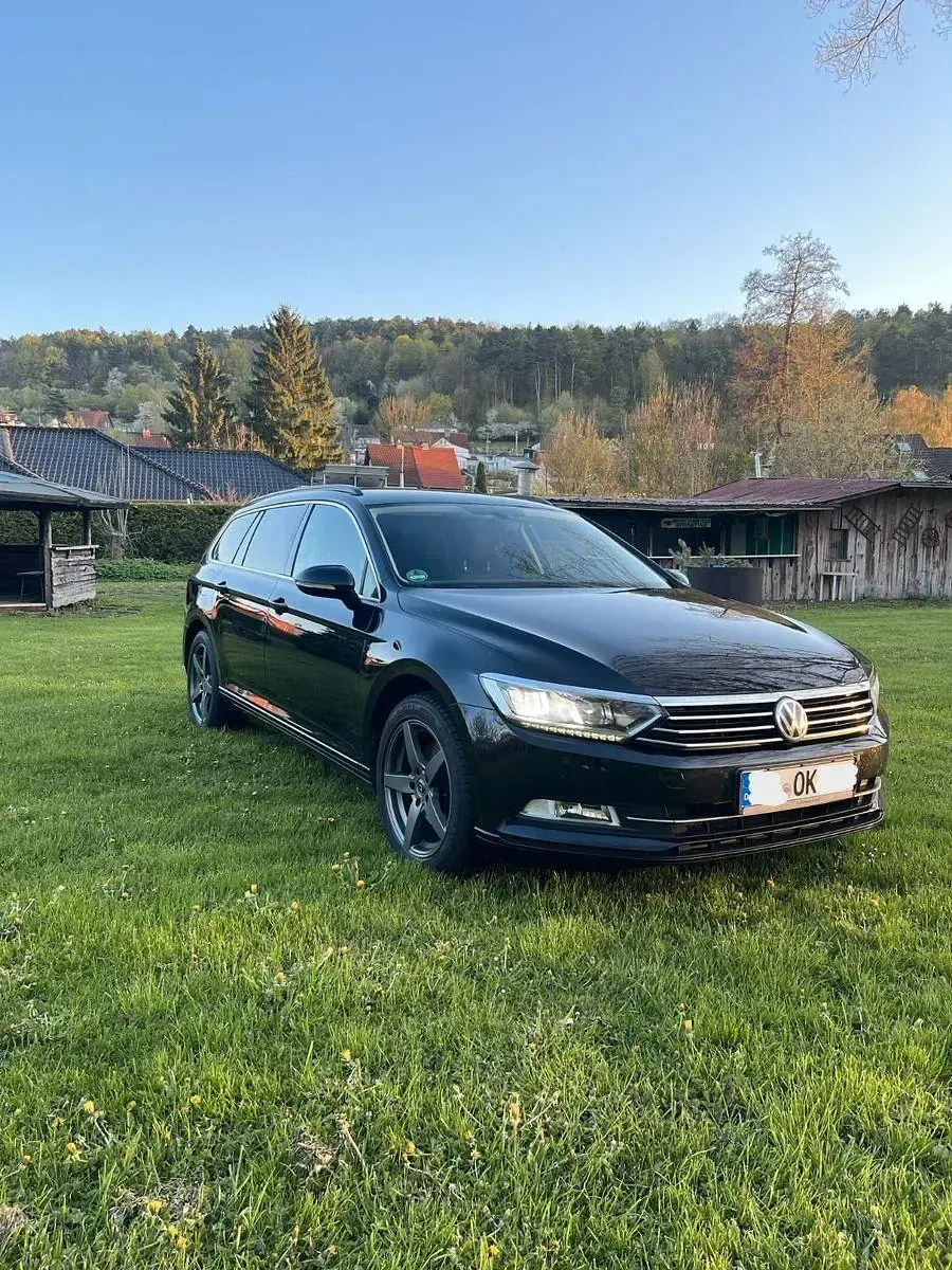 Usata VW Passat Trendline 150 CV (110 kW) 2015 Nero Berlina