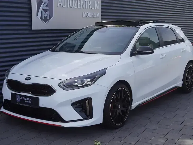 Gebraucht Kia Ceed GT GT 204 PS (150 kW) 2019 Sonderlackierung deluxeweiß metallic Limousine
