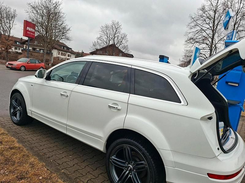 Gebraucht Audi Q7 S-Line 241 PS (177 kW) 2014 Weiß SUV