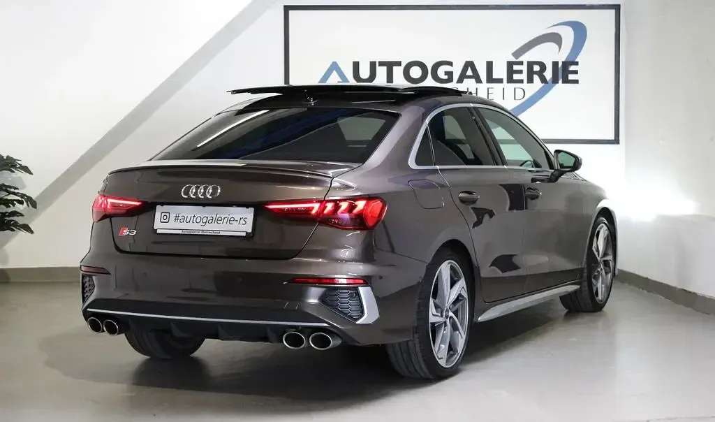 Gebraucht Audi S3 Sport 310 PS (228 kW) 2022 Braun Limousine