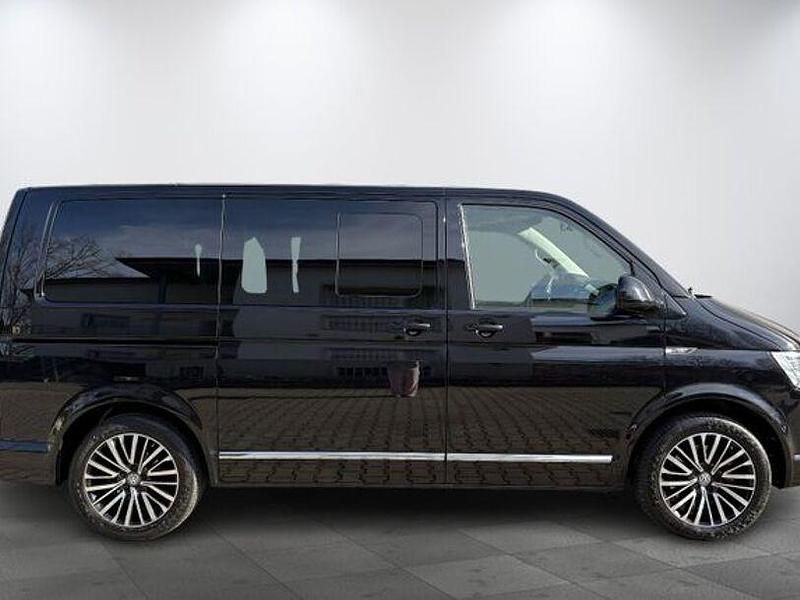 Usado VW Multivan Highline 149 HP (109 kW) 2016 Preto Monovolume