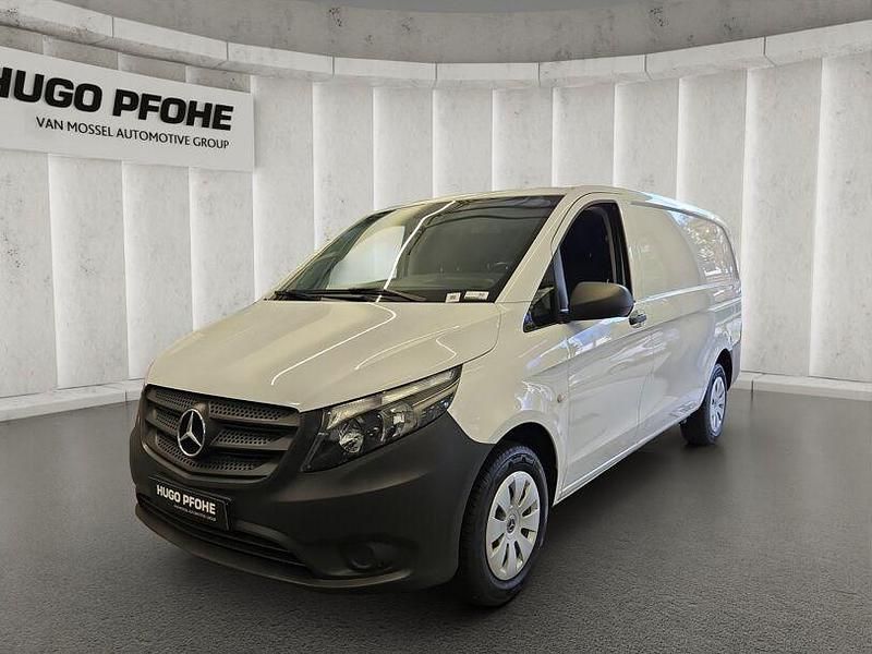 Weiss Gebraucht 2022 Mercedes Vito Van / Kleinbus | 28.900 € (Guter Preis) - Bild 1/4