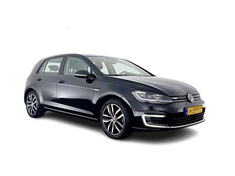Schwarz Gebraucht 2020 VW e-Golf Kleinwagen | 11.445 € (Fairer Preis) - Bild 1/4