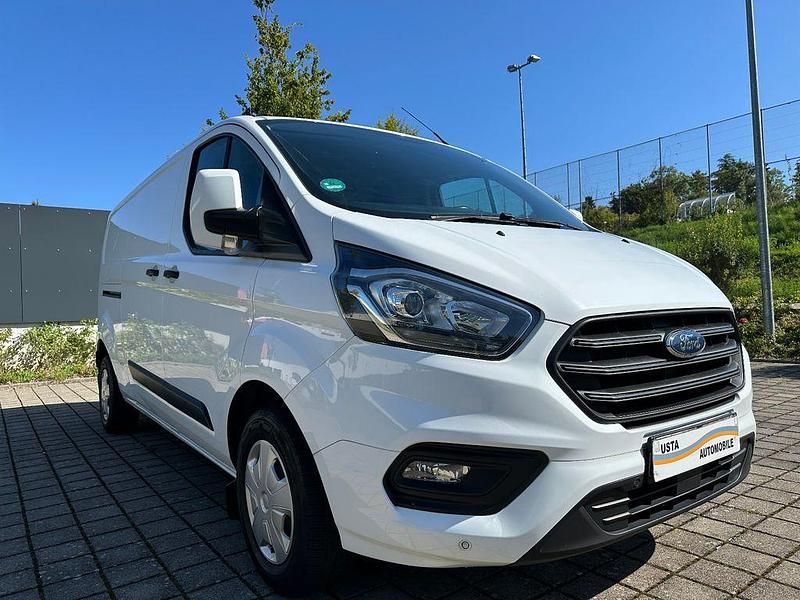 Weiß Gebraucht 2018 Ford Transit Custom Trend Van / Kleinbus | 13.800 € (Superpreis) - Bild 1/4