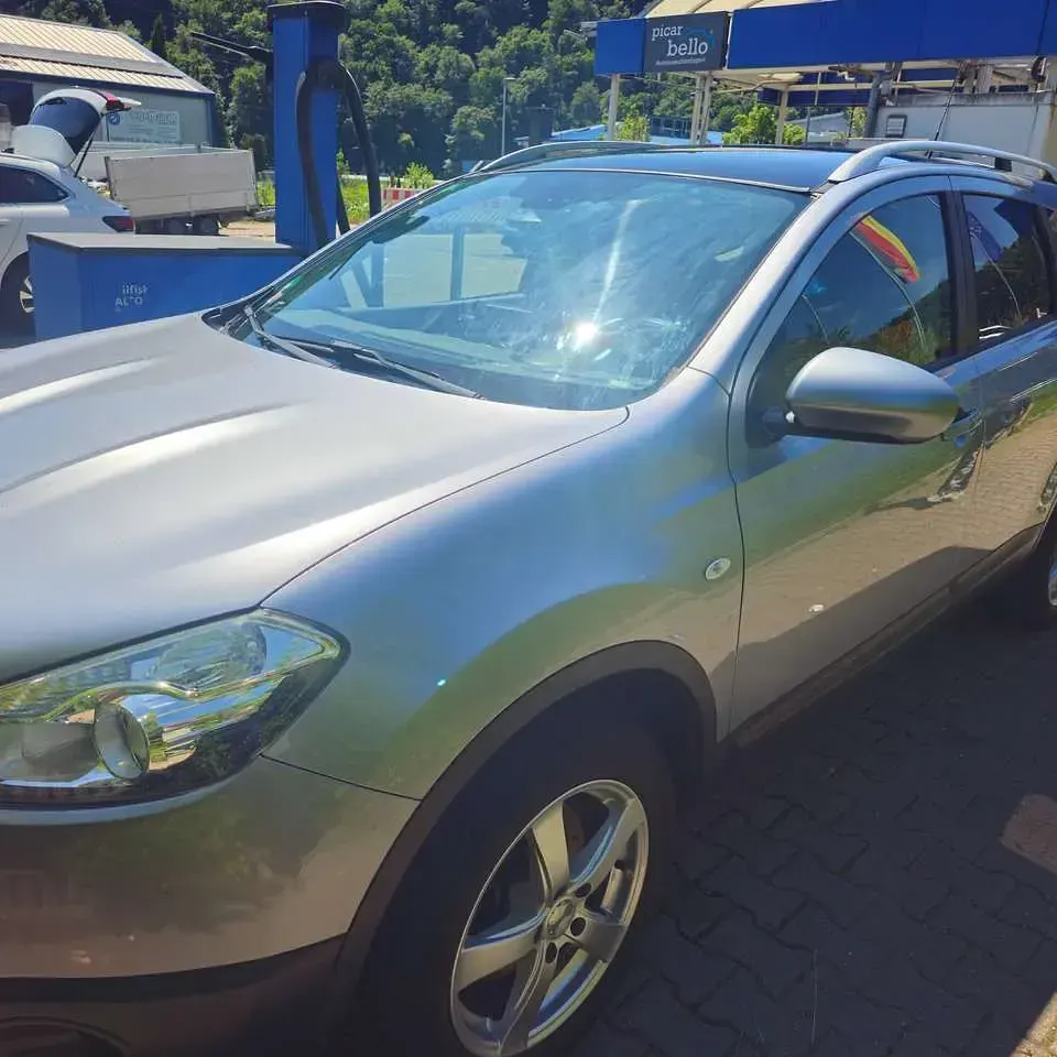 Gebraucht Nissan Qashqai +2 I-Way 150 PS (110 kW) 2011 Silber SUV