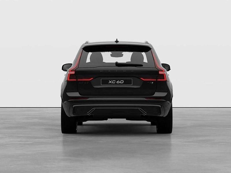 Neu Volvo XC60 Plus 250 PS (183 kW) 2026 Onyx black SUV