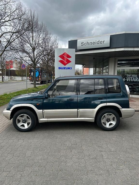 Gebraucht Suzuki Vitara 136 PS (100 kW) 1996 Grün SUV