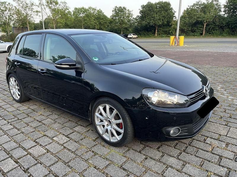 Schwarz Gebraucht 2011 VW Golf VI Team Limousine | 2.900 € (Guter Preis) - Bild 1/4