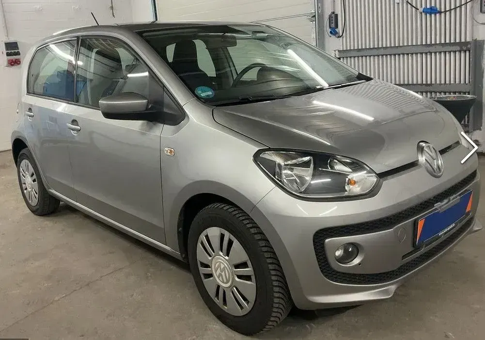 Second-hand VW up! move up! 75 CP (55 kW) 2015 Argintiu Hatchback