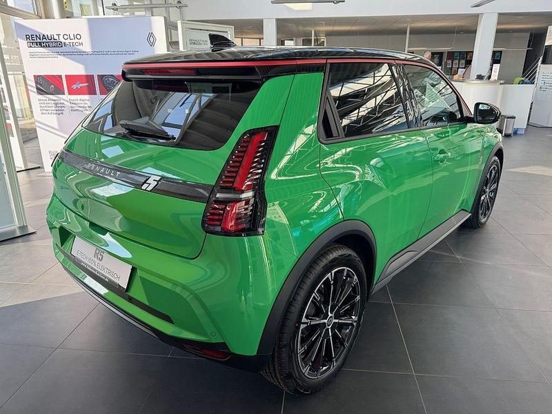 Neu Renault 5 E-Tech Komfort 77 kW (106 PS) 2026 Grün Limousine