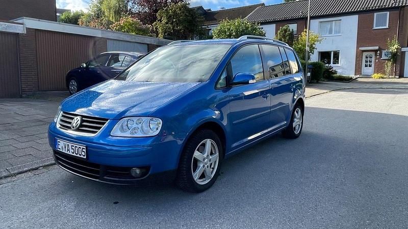 Blau Gebraucht 2003 VW Touran Van / Kleinbus | 2.400 € (Guter Preis) - Bild 1/4