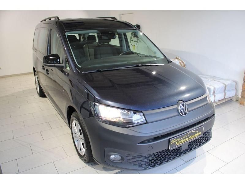 Gebraucht VW Caddy Maxi Basis 122 PS (89 kW) 2022 Blau Van / Kleinbus