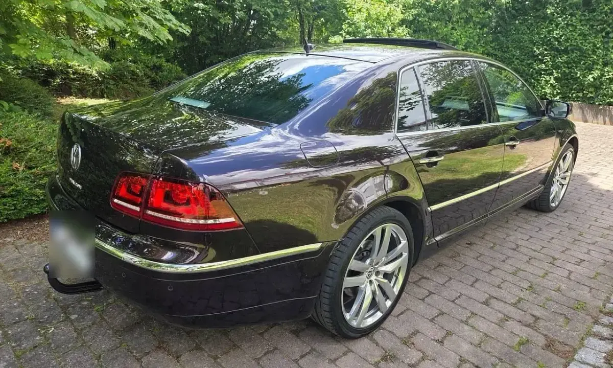 Gebraucht VW Phaeton 245 PS (180 kW) 2014 Andere farben Limousine