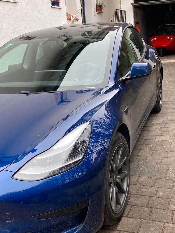 Usado Tesla Model 3 Standard Range Plus 225 kW (306 CV) 2021 Azul Berlina