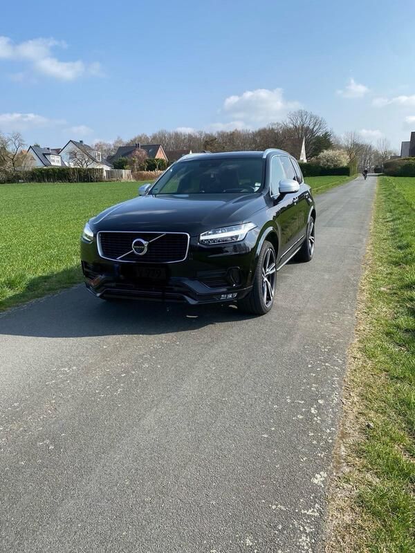 Schwarz Gebraucht 2017 Volvo XC90 R-Design SUV | 30.000 € (Etwas zu teuer) - Bild 1/4