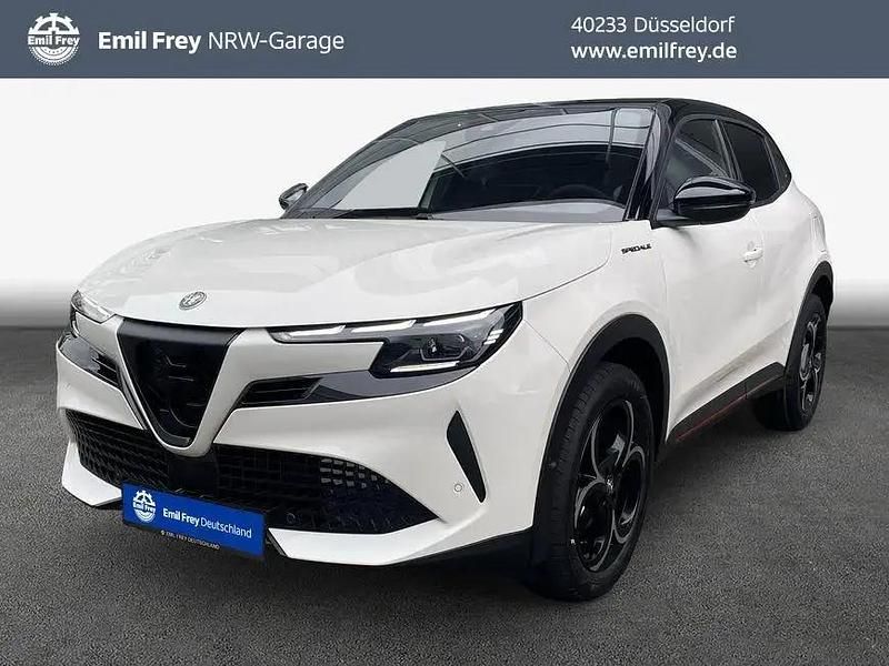 Weiß Neu 2025 Alfa Romeo Junior Edizione Speciale SUV | 38.790 € (Teuer) - Bild 1/3