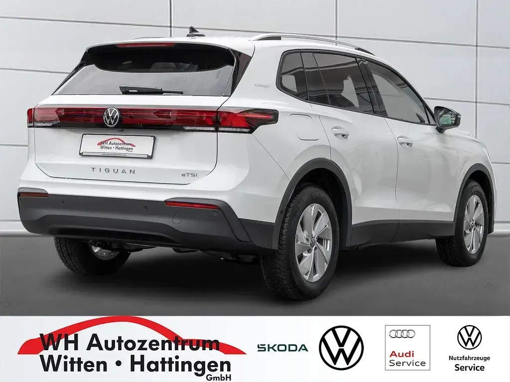 Neu VW Tiguan 150 PS (110 kW) 2026 Pure white SUV