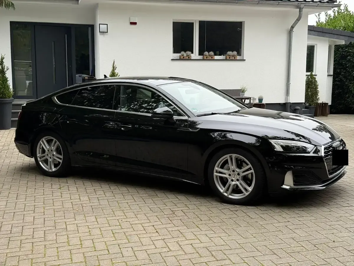 Gebraucht Audi A5 Sportback Advanced Plus 190 PS (139 kW) 2020 Schwarz Kleinwagen