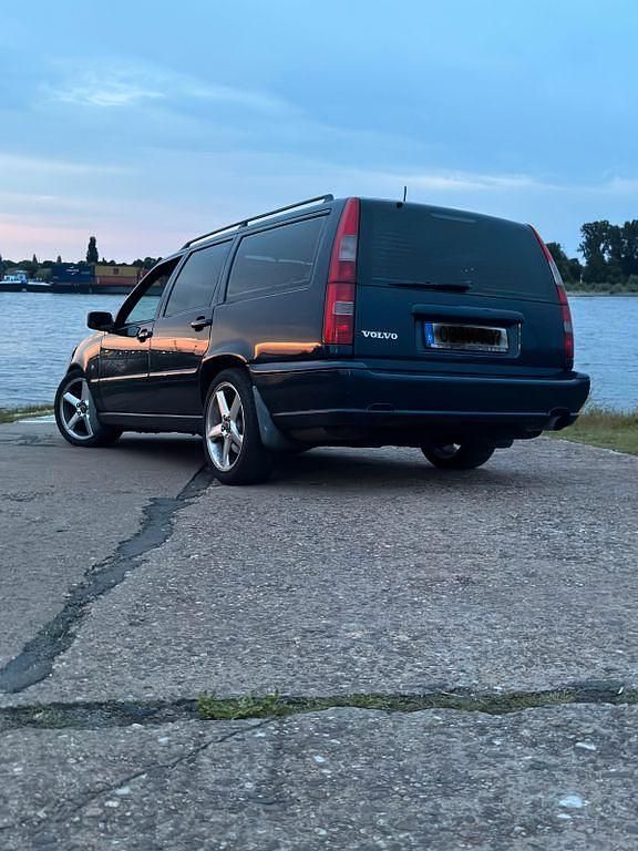 Usata Volvo V70 250 CV (183 kW) 1997 Blu Station wagon