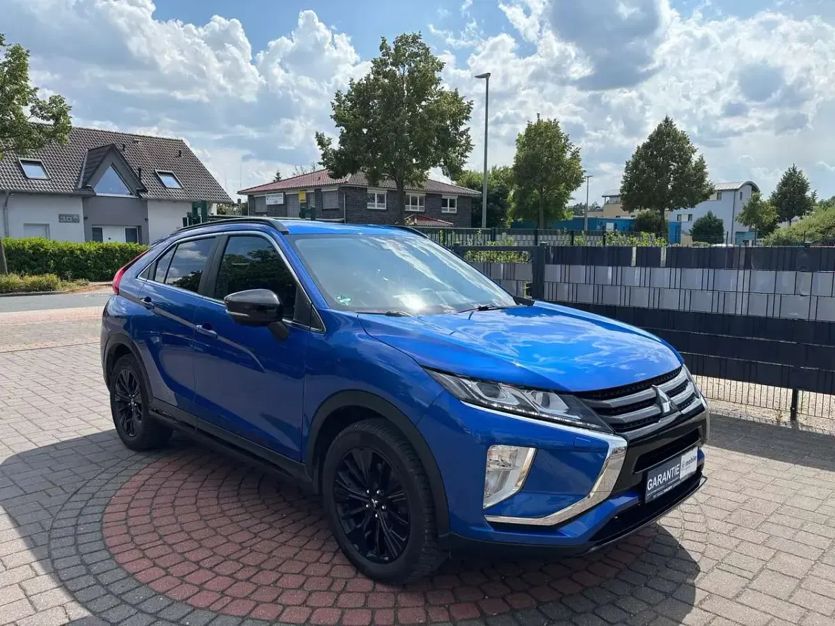 Gebraucht Mitsubishi Eclipse Cross Active 148 PS (108 kW) 2020 Laserblau (p) SUV