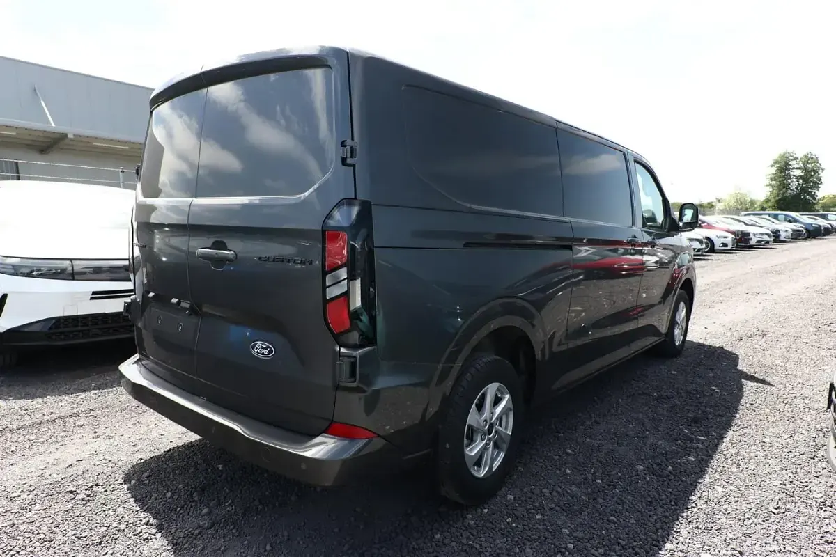 Neu Ford Transit Custom Limited 170 PS (125 kW) 2025 Magnetic metallic Van