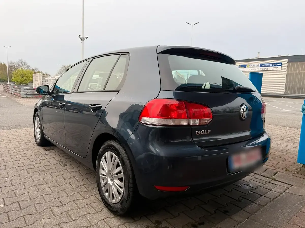 Gebraucht VW Golf VI 80 PS (58 kW) 2009 Blau Kleinwagen