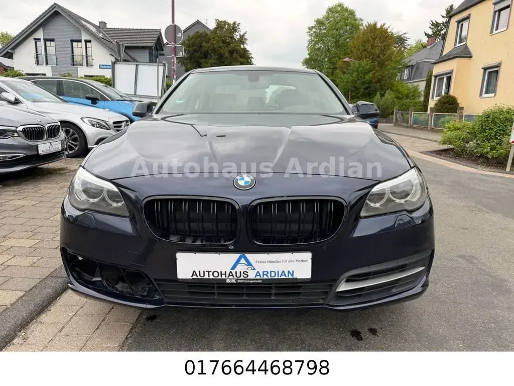 Second-hand BMW 520 Performance 184 CP (135 kW) 2014 Albastru Berlinǎ