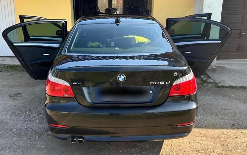 Gebraucht BMW 525 200 PS (147 kW) 2007 Schwarz Limousine