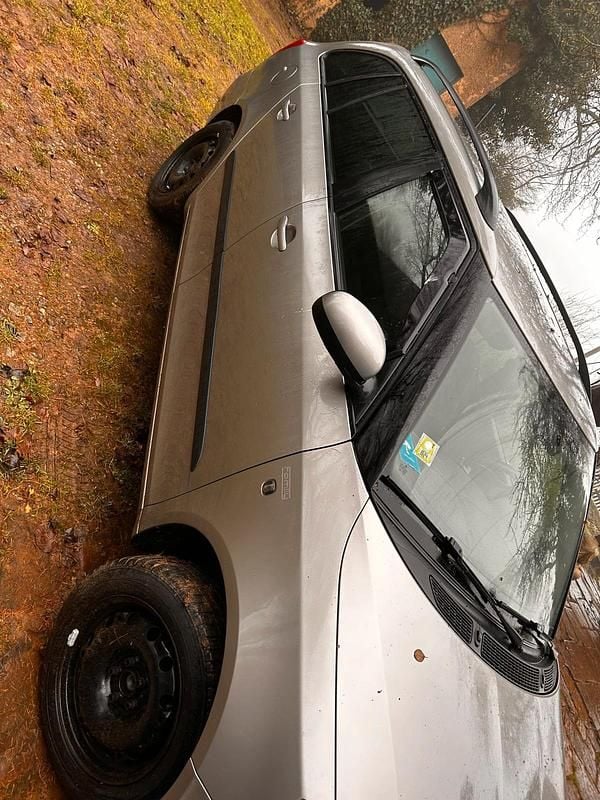 Gebraucht Skoda Fabia 100 PS (73 kW) 2011 Andere farben Kombi